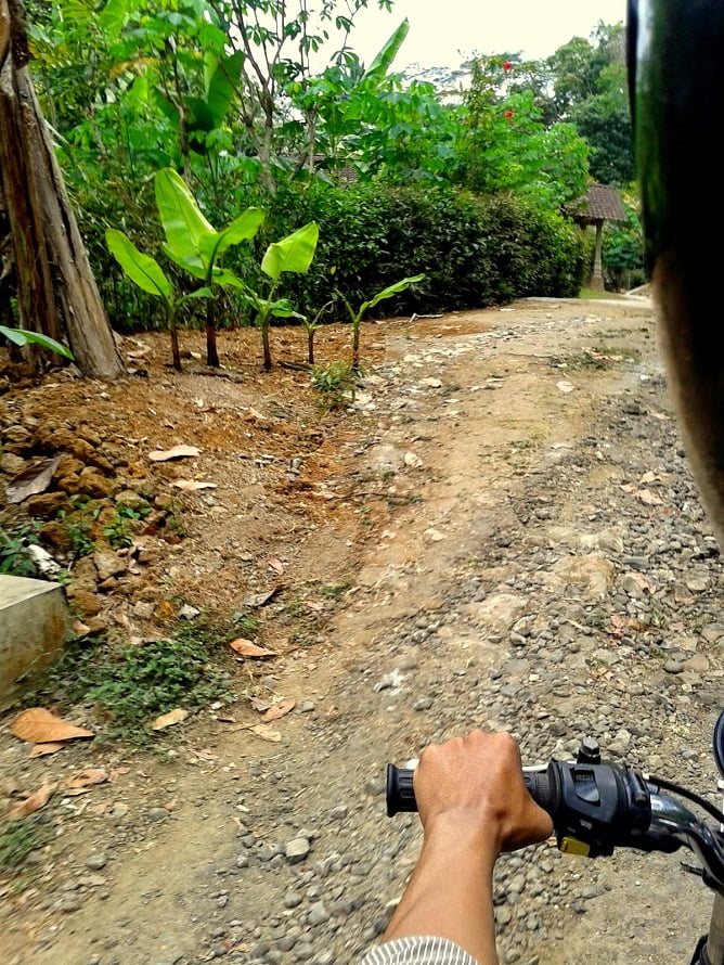 Perjalanan Ke Grojokan Sewu Kulon Progo memakai motor