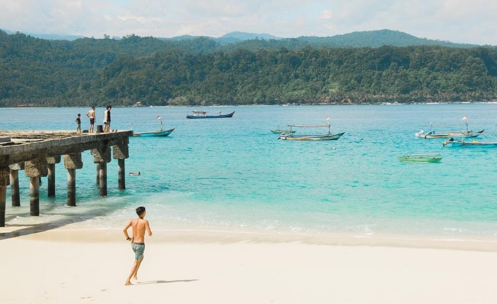 Pulau Pisang, Si Cantik Dari Lampung Yang Sangat Menggoda Traveller