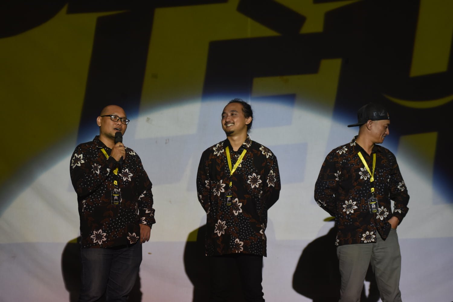 official Dok FKY 30 - ketiga ketua FKY (Setyo Harwanto, Ishari Sahida, dan Roby Setiawan) saling berbagi cerita, kenangan, dan pengalaman menjadi ketua panitia FKY 25- FKY 30