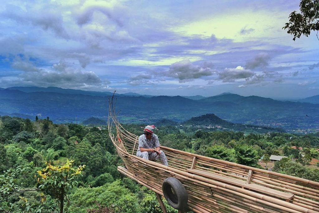 Getek Bamboe Ranggon Hills Bogor, Image By IG : @ranggonhills