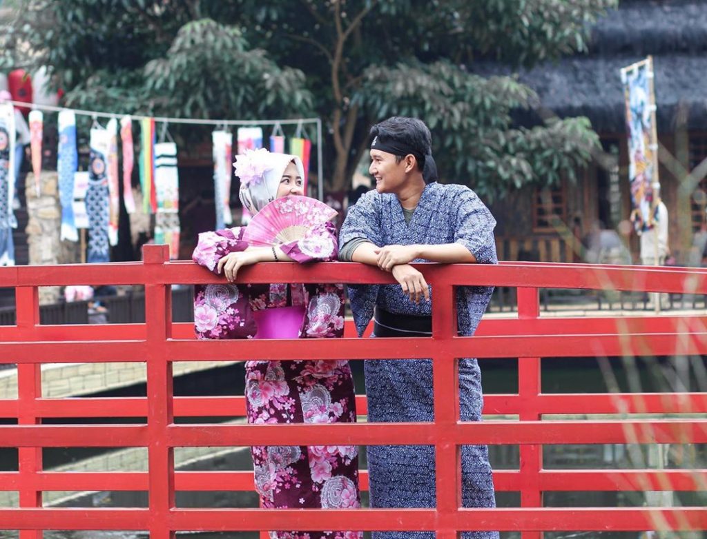Menggunakan Kimono di The Great Asia Africa Lembang Bandung, Photo By IG : @deaawulandari