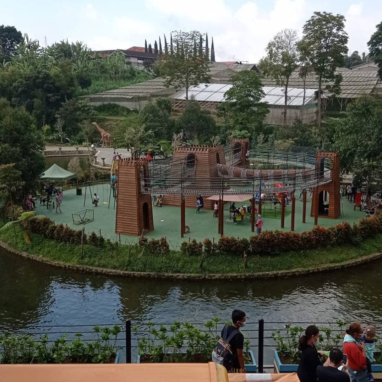 Lembang Park and Zoo, Harga Tiket Masuk, Foto + Info Lengkap