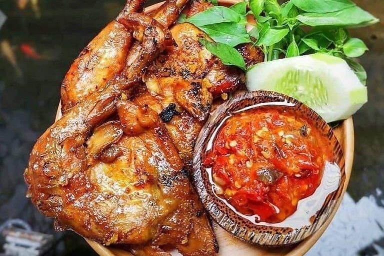 Resep Ayam Bakar Wong Solo Lengkap Dengan Sambalnya!