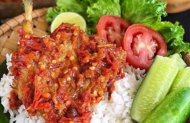 Resep Ayam Penyet Cabe Ijo Sederhana