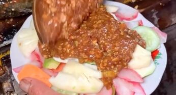 Resep Bumbu Rujak Buah Kental Sederhana, 3 Langkah Saja!