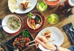 Tips Sederhana untuk Kulineran Tetap Sehat, Para Pecinta Kuliner Wajib Tahu