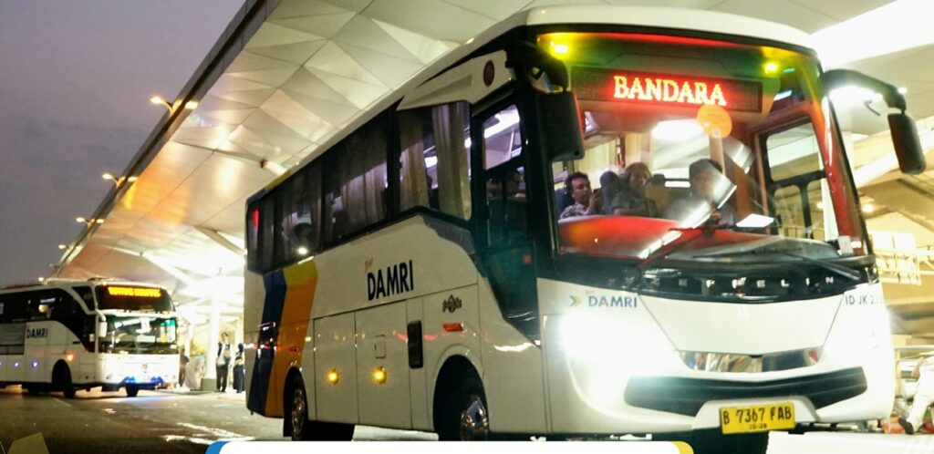 Ini Bus Medium Damri Rute Bandara Soekarno Hatta, Kekinian, Nyaman dan Canggih