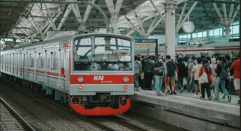 1.5 Juta Pengguna KRL dan LRT Jabodebek Manfaatkan Tarif Rp1 di Hari Pelantikan Presiden