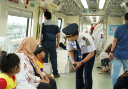 Train Attendant LRT Jabodebek- Pengawal Kenyamanan dan Keamanan di Layanan Transportasi Otomatis (1) (1)