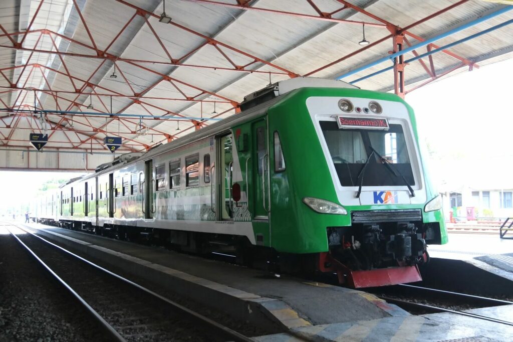 Kabar Gembira, Kini Hadir KA BIAS Madiun Melayani Masyarakat di Relasi Bandara Adi Soemarmo – Madiun