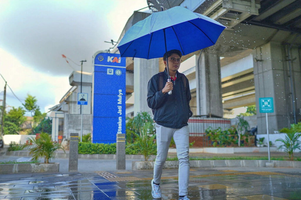 Memasuki Musim Hujan, KAI Siapkan Fasilitas untuk Kenyamanan Pengguna LRT Jabodebek